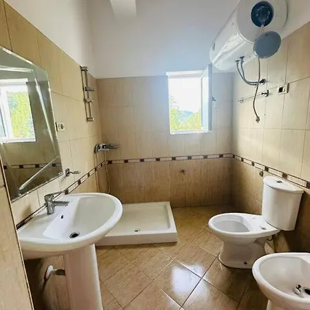 Ferienhaus Guri's Zhaban